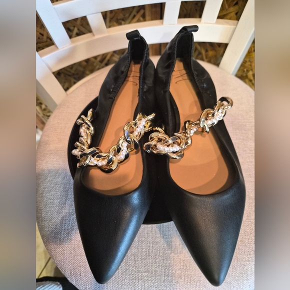 NWOB INC International Concepts Black Flats w/ Pearl-Beaded Chain Accent - Picture 5 of 10
